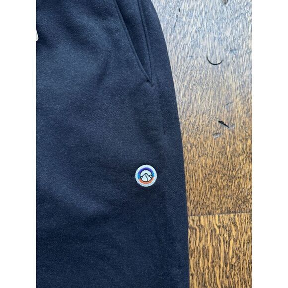 Patagonia Women's Fitz Roy Icon Uprisal Sweatpants Ink Black NWT Size XS - Picture 3 of 11